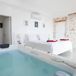 Villa Koerdere 1 Bedroom Secluded With Private Pool Heated Pool Hot Tub
